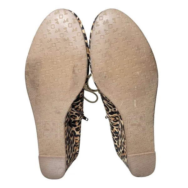 DV Dolce Vita Leopard Print Wedge Ankle Boots Lace Up Side Zip Women's Size 6‎ - Image 14