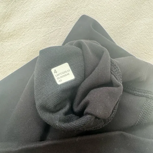 Lululemon Align High-Rise Shorts 2" - Image 4