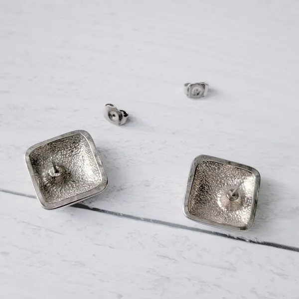 Vintage Stud Earrings Silver Tone & Cream Enamel Square - Image 6