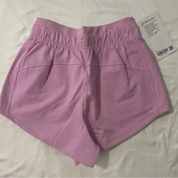 Lululemon Inner Glow HR Shirt 3" NWOT! - Image 3