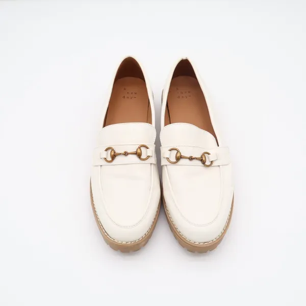 A New Day Danica Loafers Womens US 8.5 Off White Leather Horsebit Lug Sole Shoes - Image 6