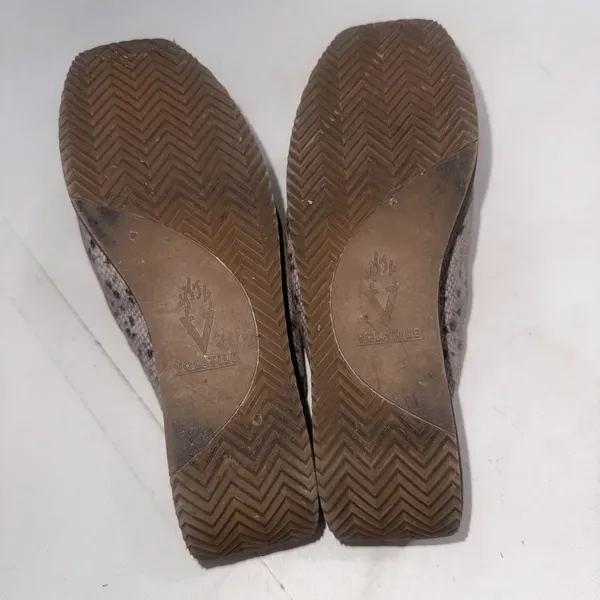 Volatile‎ Slip On Platform Mule Wedge Faux Snakeskin Leather Slip Clogs Size 7 - Image 9