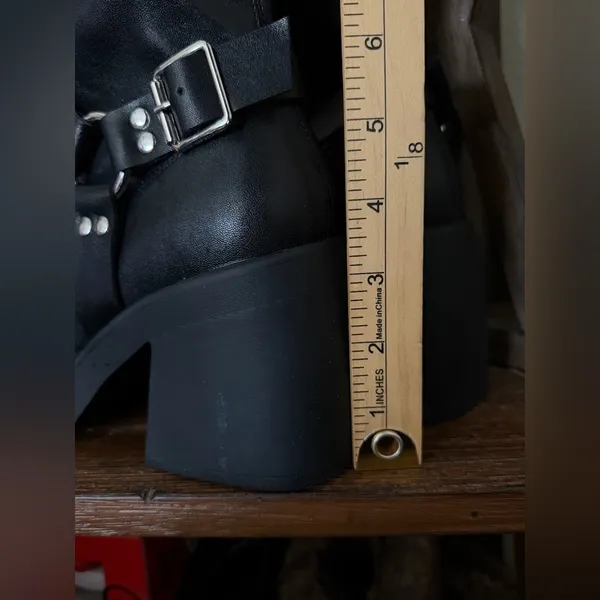 Madden NYC Women's Tall Buckle Boots size 10 new with box - Image 9