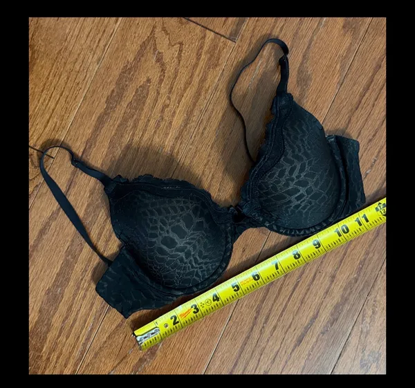 Maidenform Women's Push-Up Bra Black lace - Size 34B. ***Refer to measurements. Gently warn & like new condition. Measurements approximately 11” not fully stretched out. Non-smoking home. Priced at as is condition. Don’t like my price make a reasonable offer. - Image 6