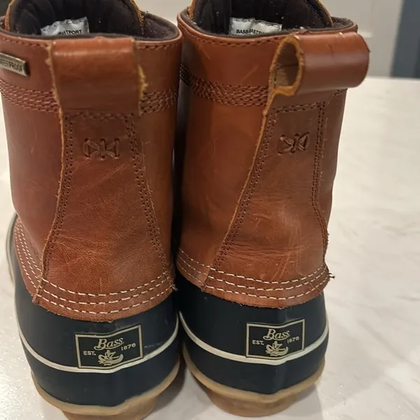 G.H.Bass Waterproof Bean Boots Brown Size 8 - Image 3