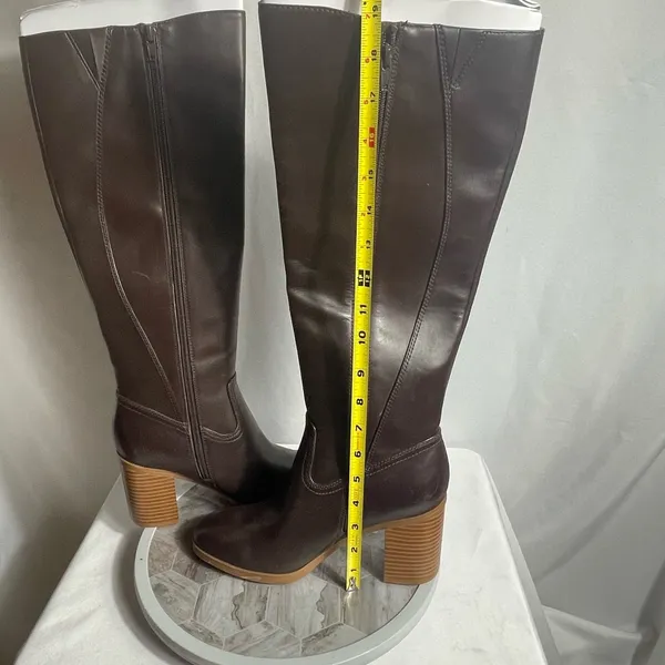 Giani Bernini Odettee Brown Tall Leather Block Heel Boots Size 8M - Image 8