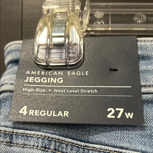 American Eagle Outfitters Blue Distressed high rise jeggings Jeans size 4 - Image 4
