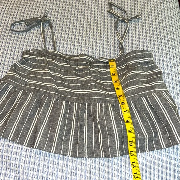Roxy Ruffled Top size L NWOT - Image 6