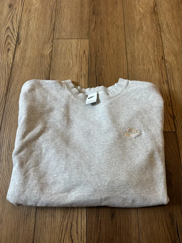 Nike crewneck  - Image 2