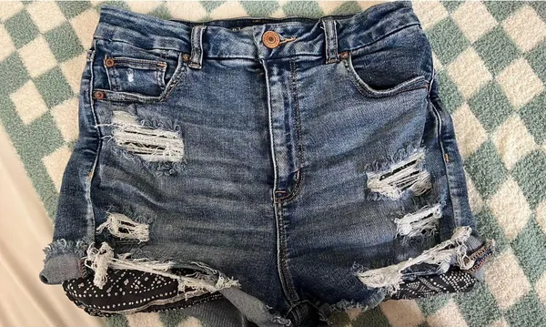 American Eagle Outfitters High Waist Shorts - Image 2