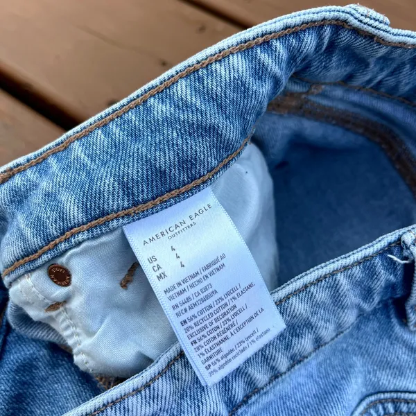 American Eagle Jean Shorts Mom Crossover Waist Blue Distressed Denim Stretch 4 - Image 6