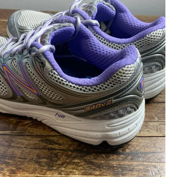 New Balance 840v2 women's running shoes silver/ purple‎ size 8 - Image 5