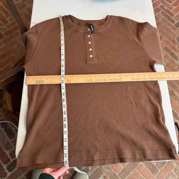 American Giant Women's Thermal Henley in Soft‎ Silt Brown size large - Image 4