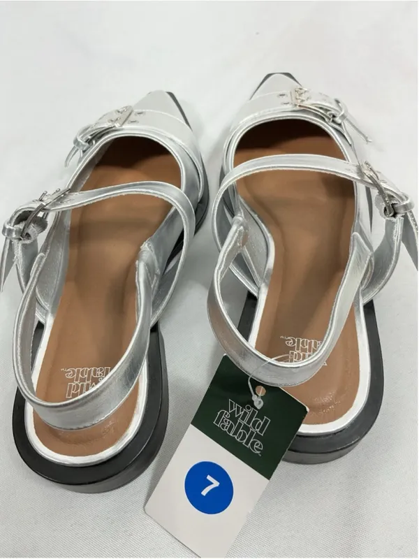 Womans NWT Wild Fable Peyton Slingback Slipon Flat Shoes Silver 7 - Image 3