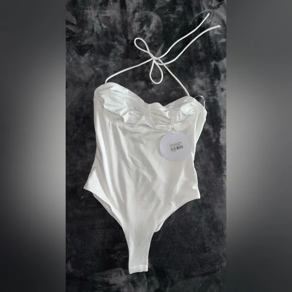 Princess Polly Maddie Bodysuit in White Size 6 New with tag - Image 11