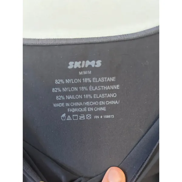 SKIMS Soft Smoothing Seamless Catsuit M NWOT ( SOLD OUT) - Image 6
