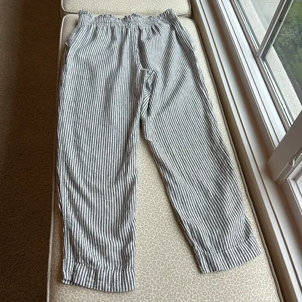 A new day stripped cropped linen blend drawstring pants with pockets size S - Image 9