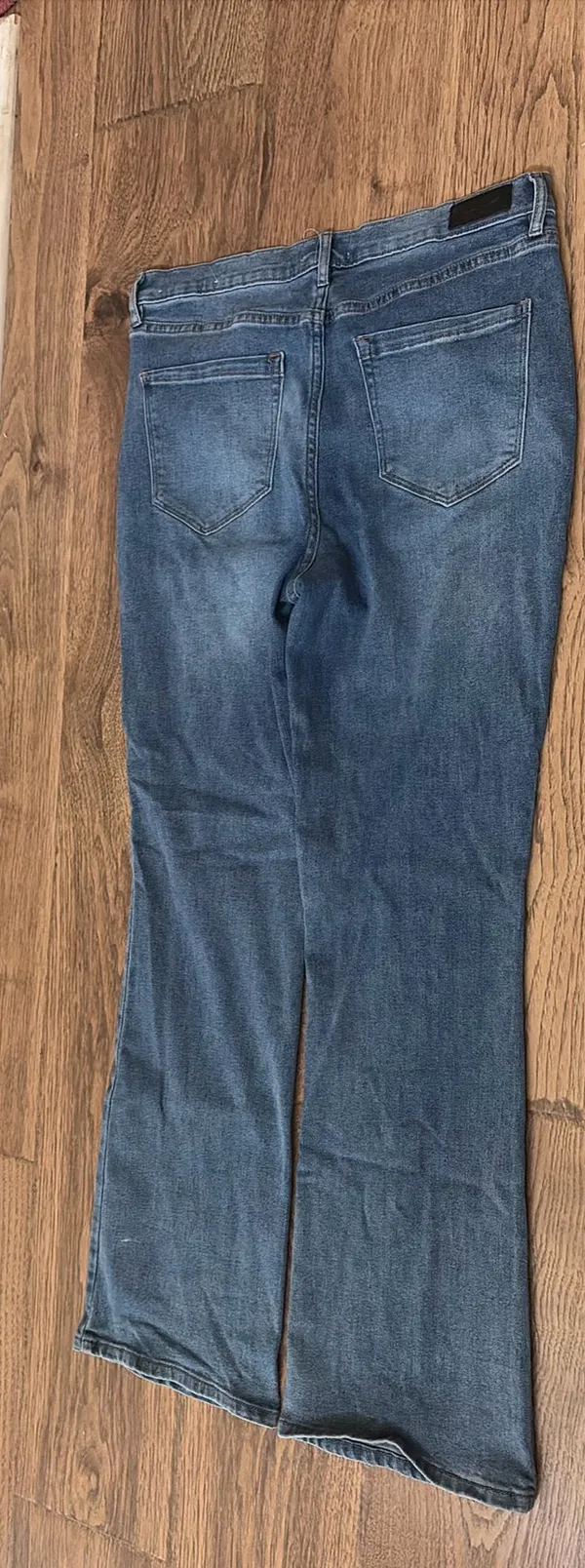 TJ Maxx Jeans Bootcut - Image 3
