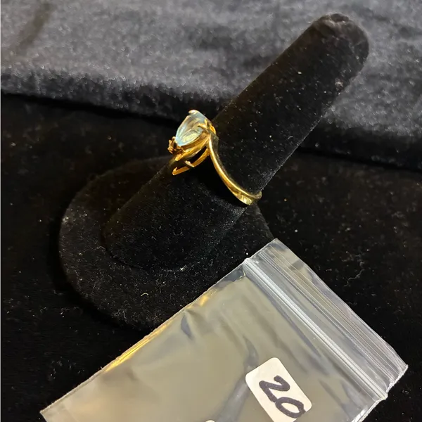Gold tone Ring with Blue Gemstone size 7 1/2 GEP - Image 2