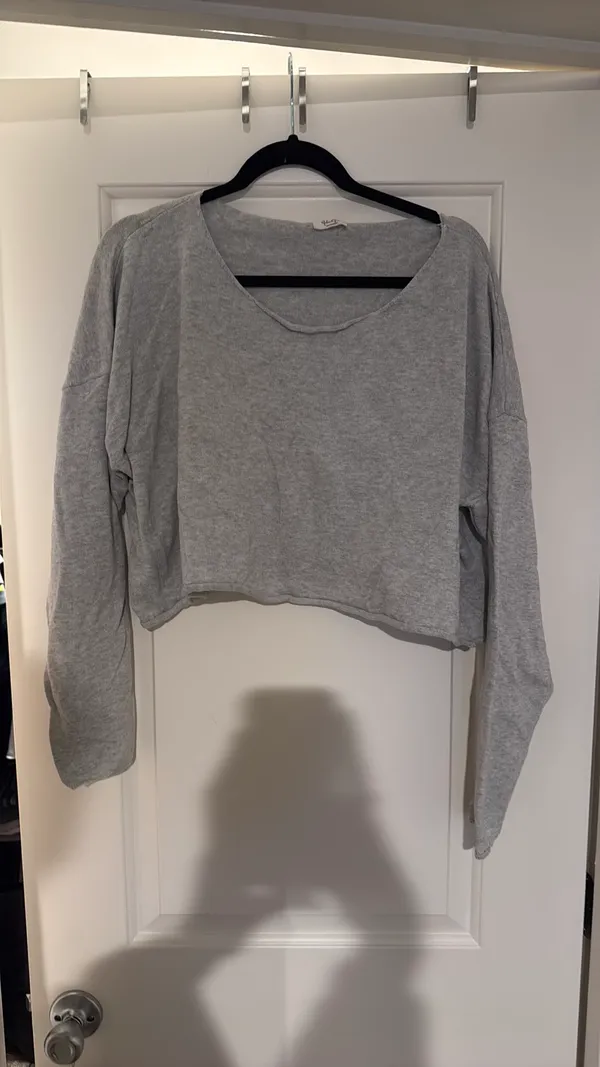Cropped Brandy Melville Sweater Grey - Image 2