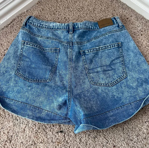 American Eagle Outfitters Acid Wash Mom Shorts - Image 5