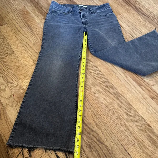 Levis‎ Superlow Flare Jeans Faded Black Raw Hem Size 33 Low Rise Y2K Denim - Image 4