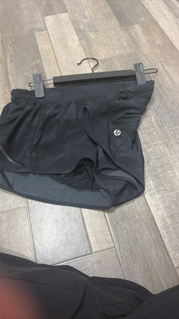 Lululemon black camo shorts - Image 2