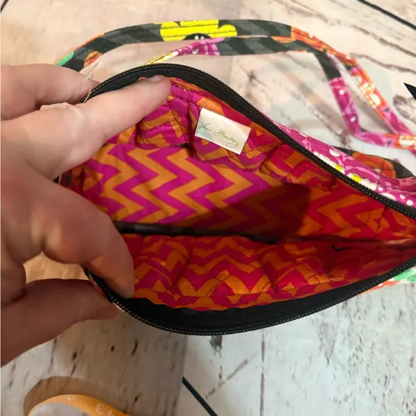 Vera Bradley Small Bag Frannie Ziggy Zinnia 10X5X3" - Image 4