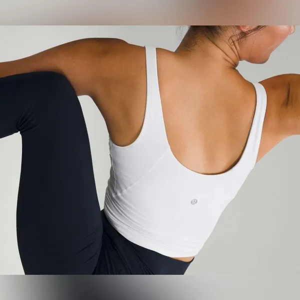 Lululemon White Align Crop Tank in Size 10 - Image 4