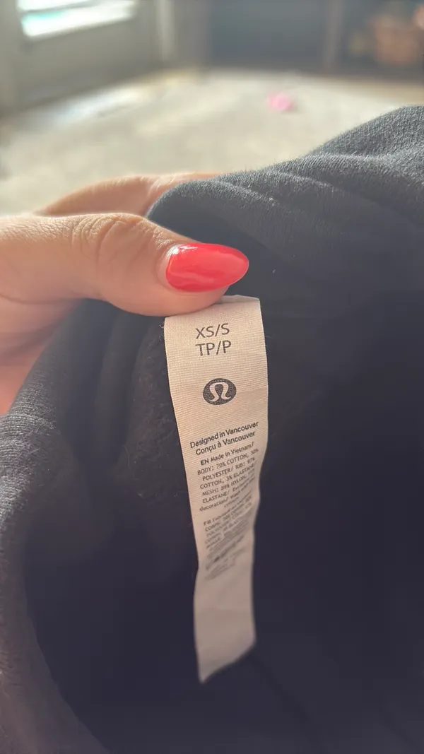 Scuba Lululemon Half-Zip - Image 5
