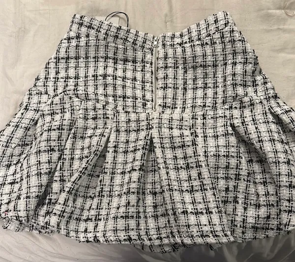 Kendall + Kylie NWT Generation K Black & white tweed skirt - Image 4
