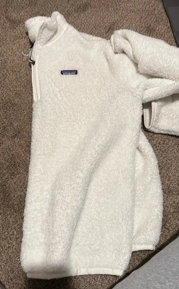 Patagonia White Fleece Pullover - Image 3