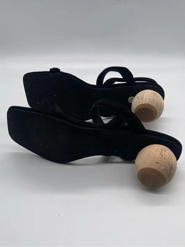 Internationally Black Strappy Sandals with Sculpted Wooden Heel - Image 6