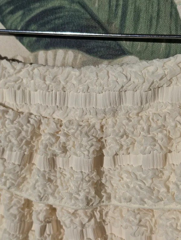 Edikted Margaux Textured Ruffle Mini Skort Cream XS - Image 7