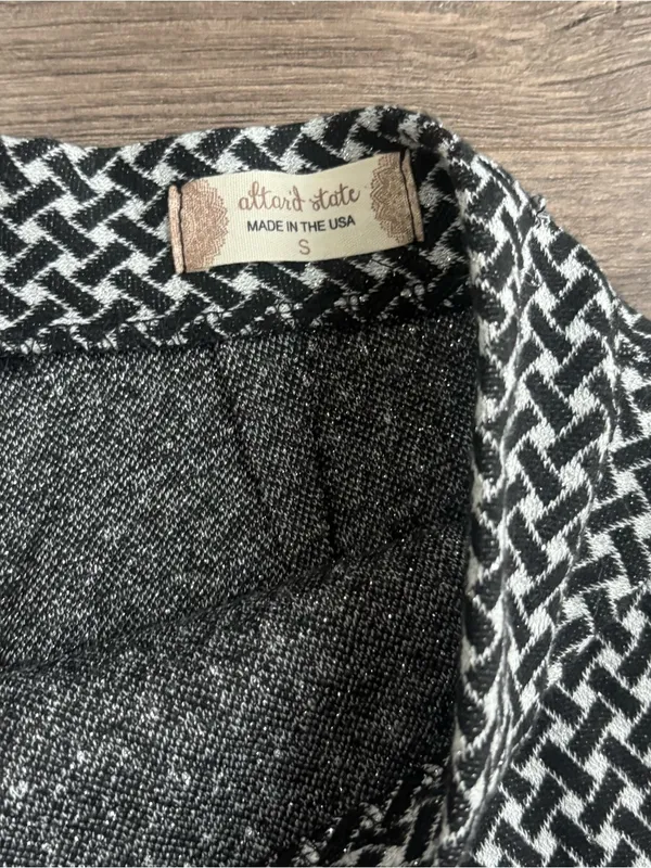 Altar’d State Black White Geometric Tweed High Rise Wrap Skort Shorts Skirt - Image 3