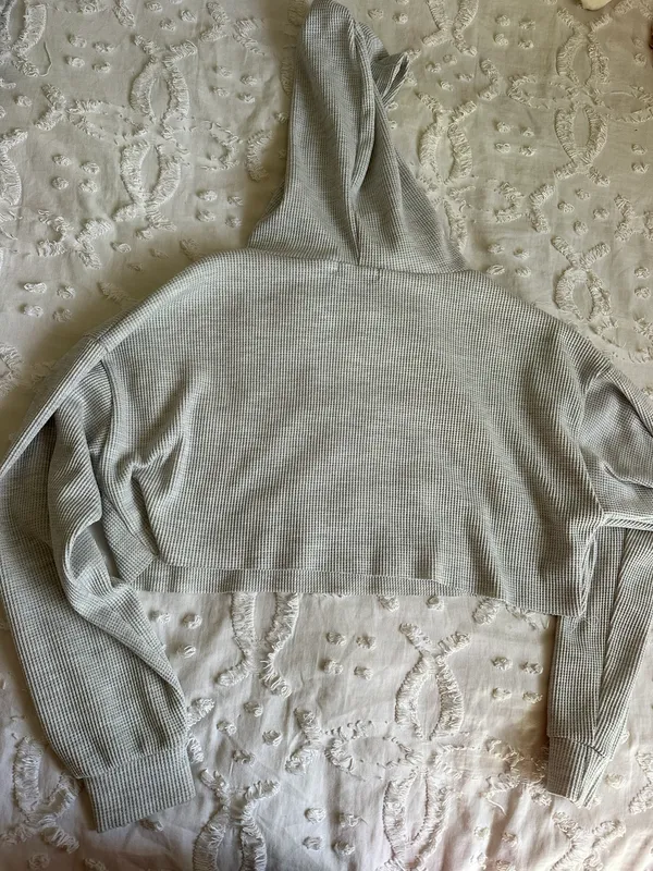 Edikted cropped hoodie - Image 4