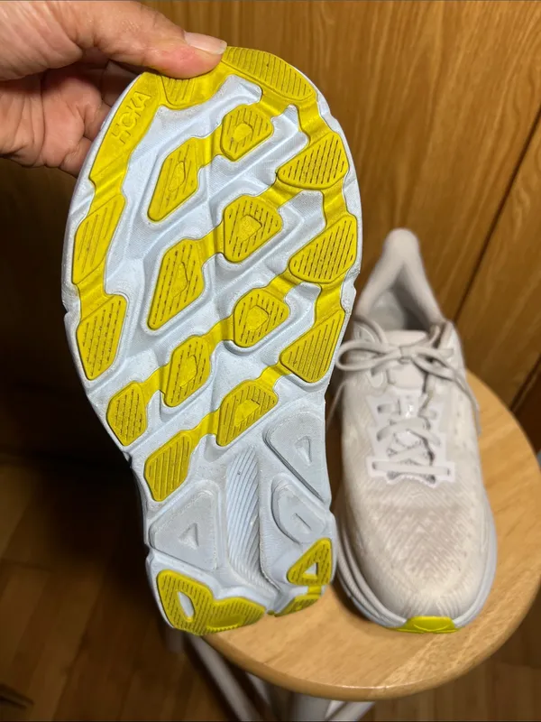 Hoka Women's Light Gray/White Cushioned Running Shoes - Image 7