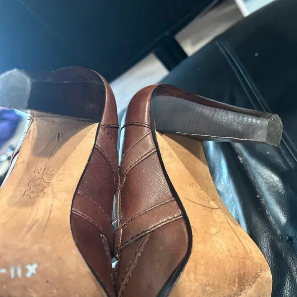 Michael Kors Brown Leather Heels - Image 6