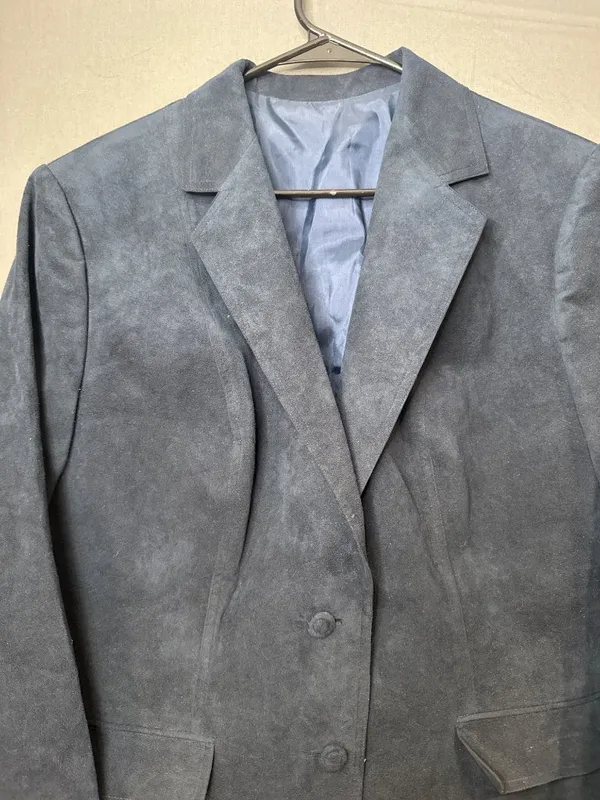 Vintage Tak Tak Tailor Hong Kong Women’s Navy Blue Suede-Look Blazer Jacket - Image 3