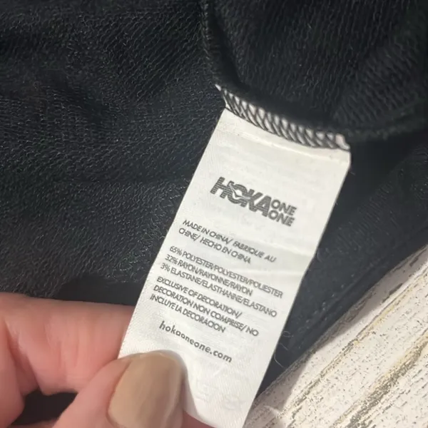 Hoka Lifestyle Tee Size M NWT - Image 8