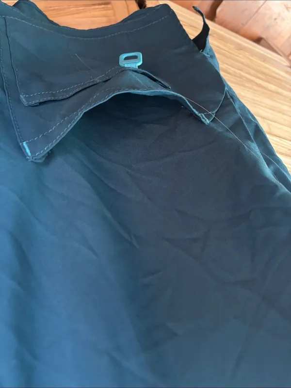 Carhartt Ladies Teal V-Neck Short Sleeve Scrub Top 2XL - Image 3