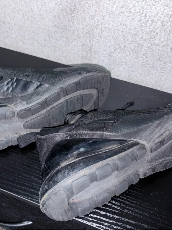 Nike Air Max 270 Triple Black Lifestyle Sneaker - Image 3