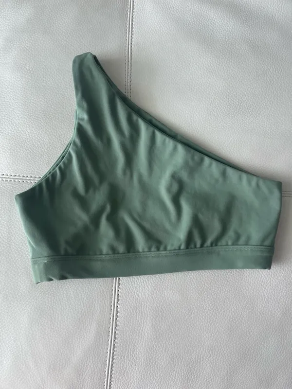 LUXFORM SET Active Meadow Green One-Shoulder Sports Bra - Image 2