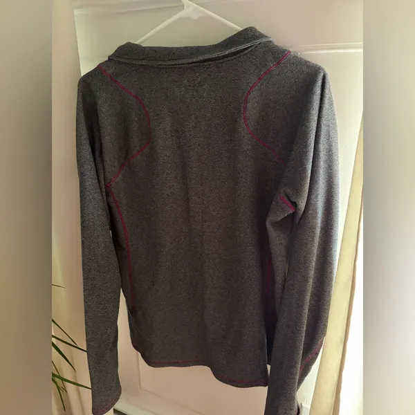 New Balance Dry Gray Pink Sweatshirt Size L - Image 2
