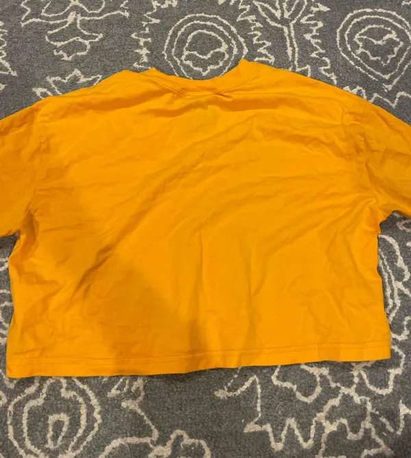 Nike Cropped Tee - Image 3