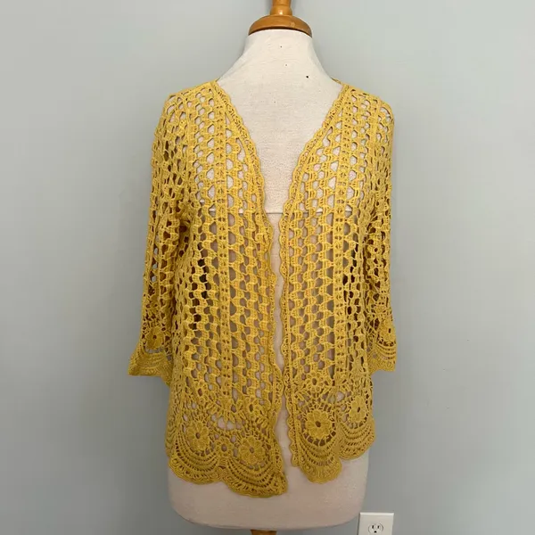 Do Everything In Love NEW NWT Yellow Eyelet Crochet Sweater - Image 2