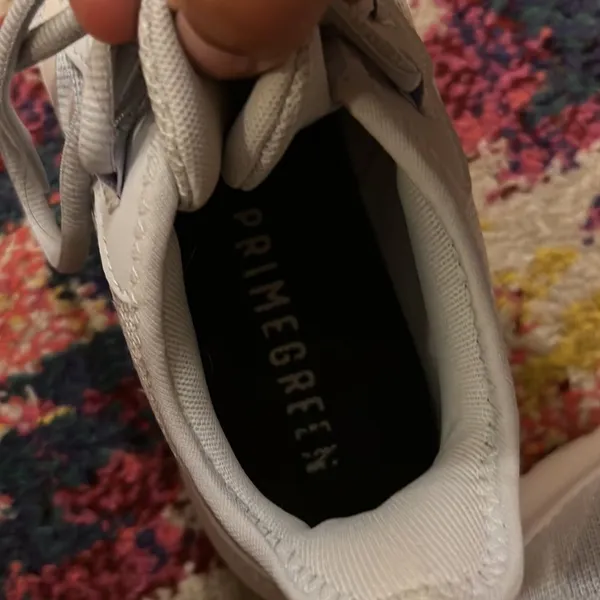 Adidas bounce sneakers 8.5‎ - Image 8