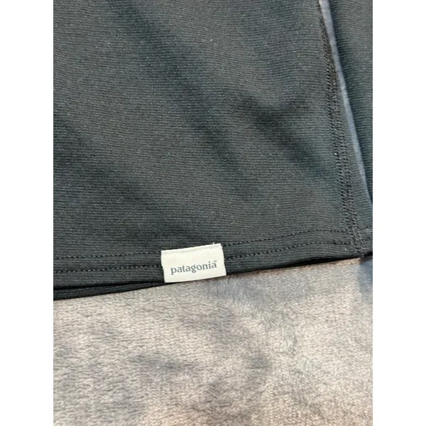 Patagonia Capilene 3 Midweight Base Layer Womens Black 1/4 Zip Top Small - Image 3