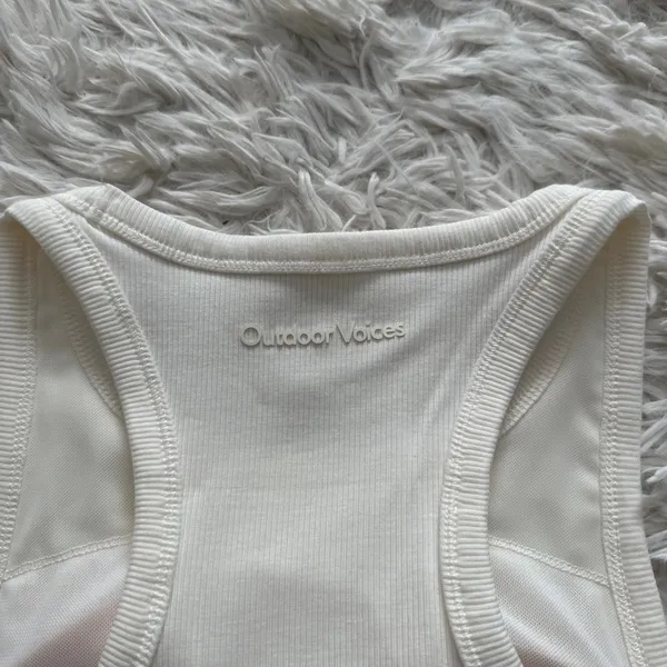 Outdoor Voices Ribbed Racerback Tank XS White Ruched Sides Removable Pads NWOT - Image 6