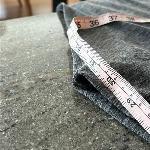 Lululemon Women’s High Rise Groove Pants Sz 8 Rare Color - Image 6